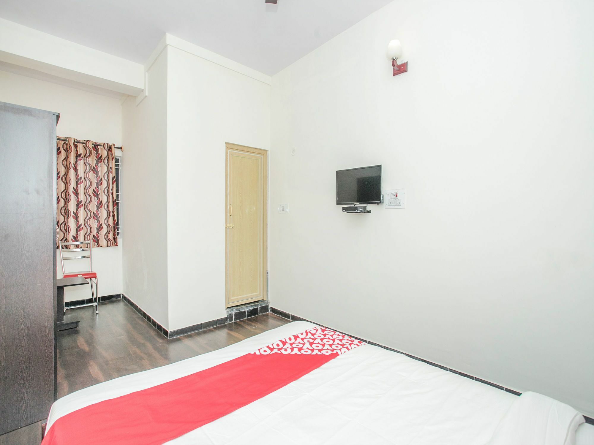 Hotel Oyo 14430 Sunshine Grand Bangalore Exterior foto