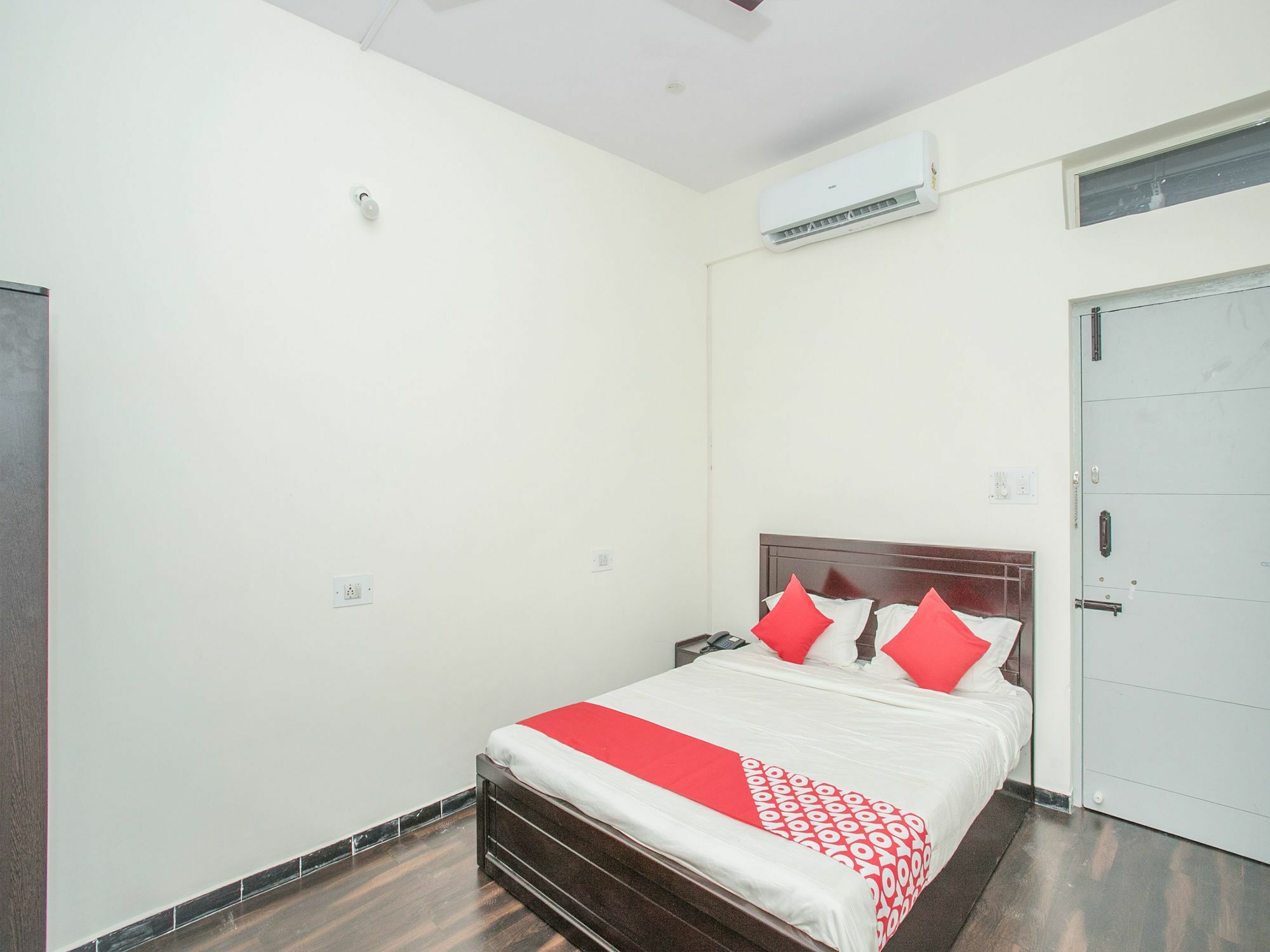 Hotel Oyo 14430 Sunshine Grand Bangalore Exterior foto