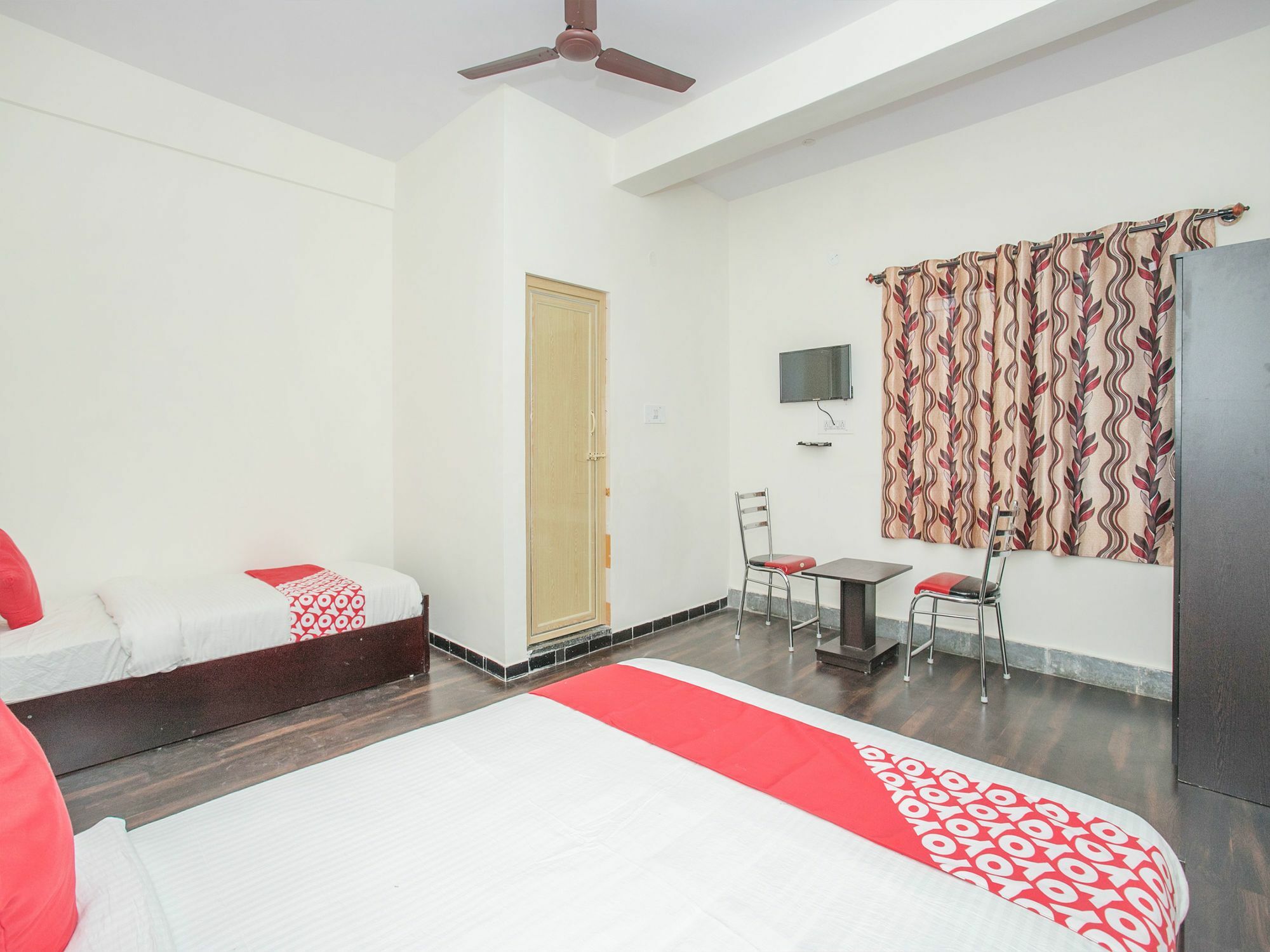 Hotel Oyo 14430 Sunshine Grand Bangalore Exterior foto