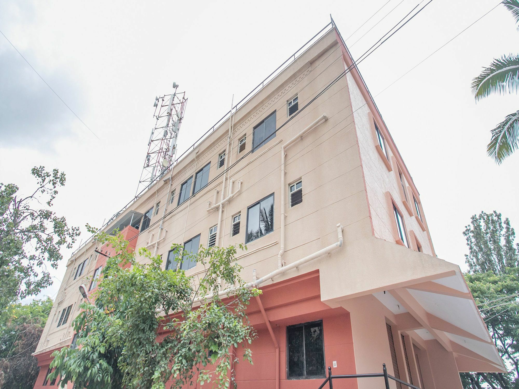 Hotel Oyo 14430 Sunshine Grand Bangalore Exterior foto